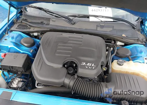 2019 Dodge Challenger Sxt z USA, uszkodzony, nr VIN 2C3CDZAG5KH735528